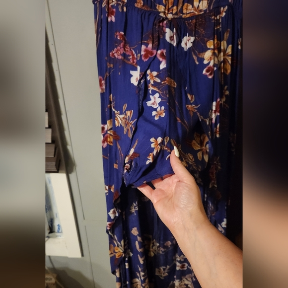 Maxi Romper with shorts underneath - Picture 3 of 5